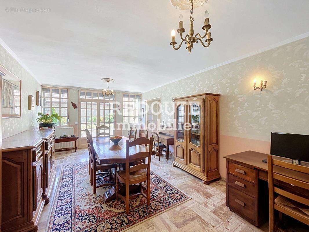 Grande maison T8 environ 250m²  - Hangar - Jardin - Crugny - photo 5