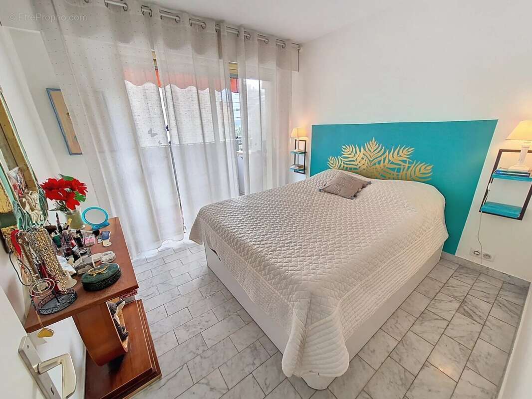 Appartement à LE CANNET