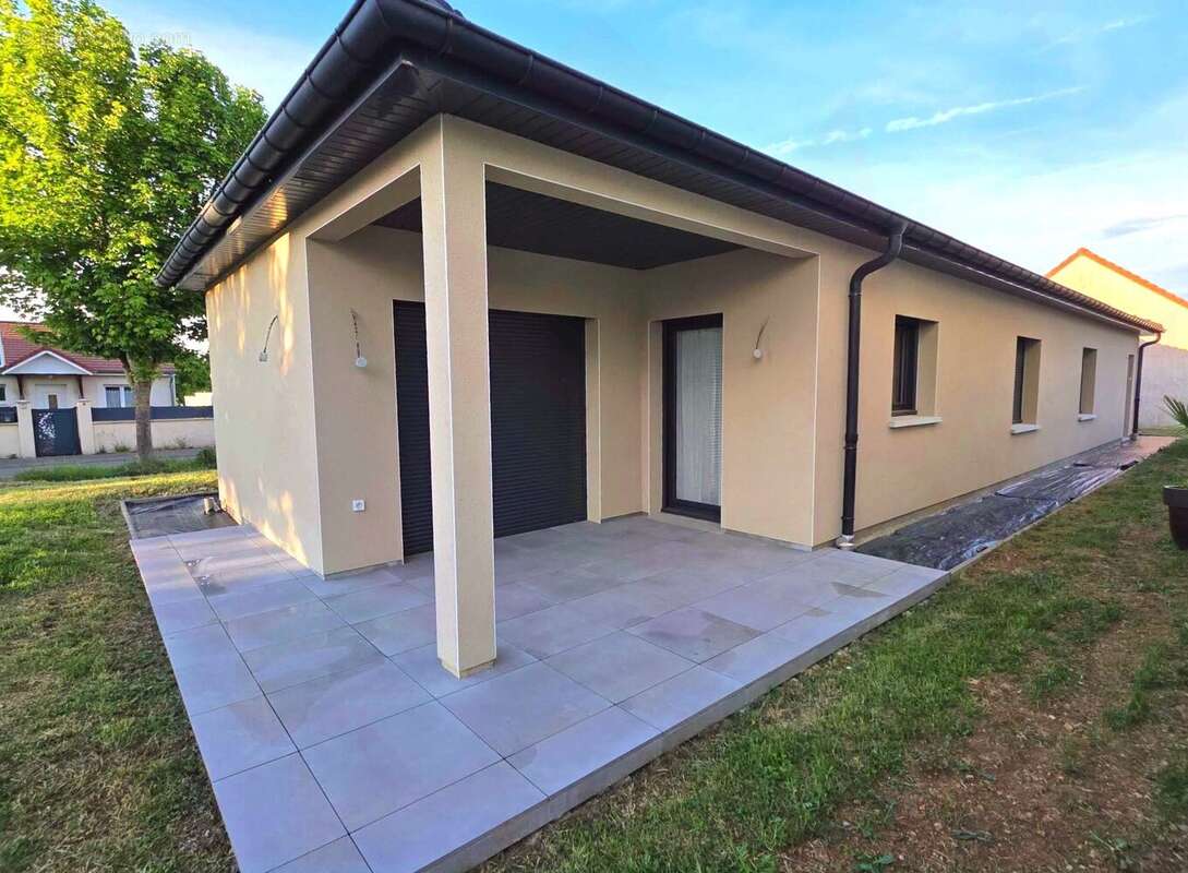 Maison 97 m² à Briey  - photo 3