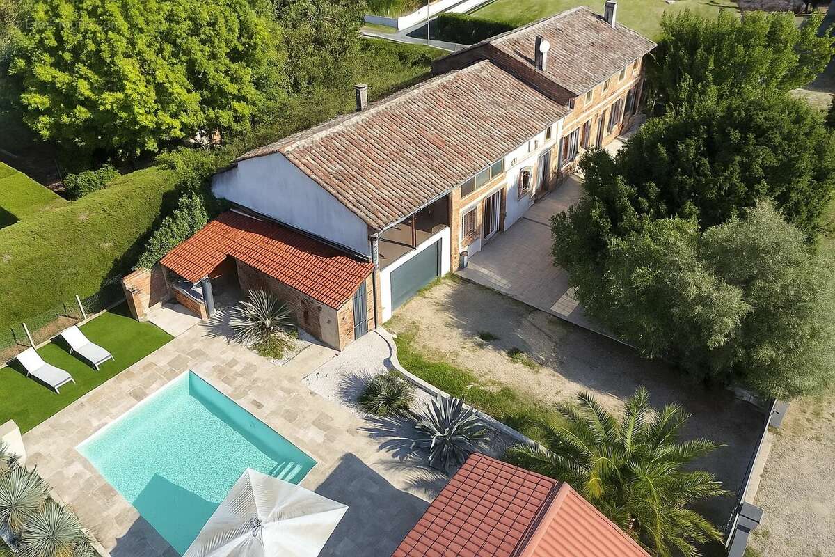 Maison à PECHBONNIEU