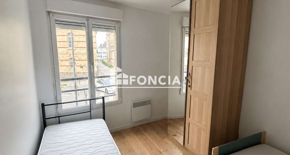 Appartement à PARIS-20E