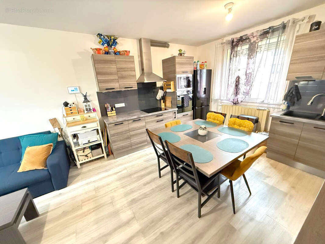 Maison à SAINTE-MARIE-AUX-CHENES