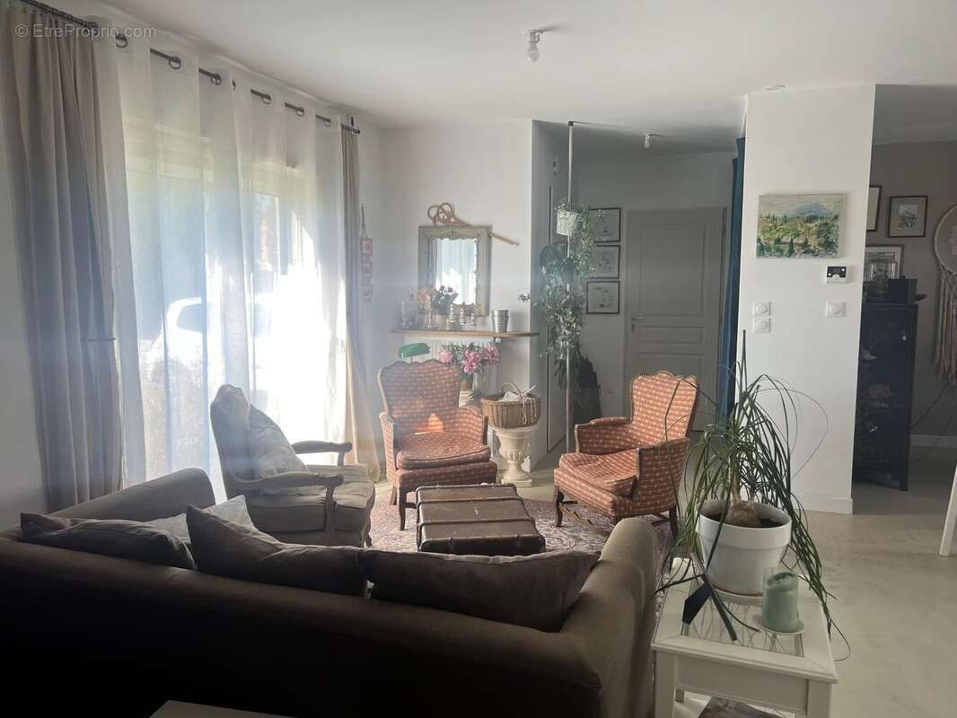 Maison à SAINT-HILAIRE-DU-ROSIER