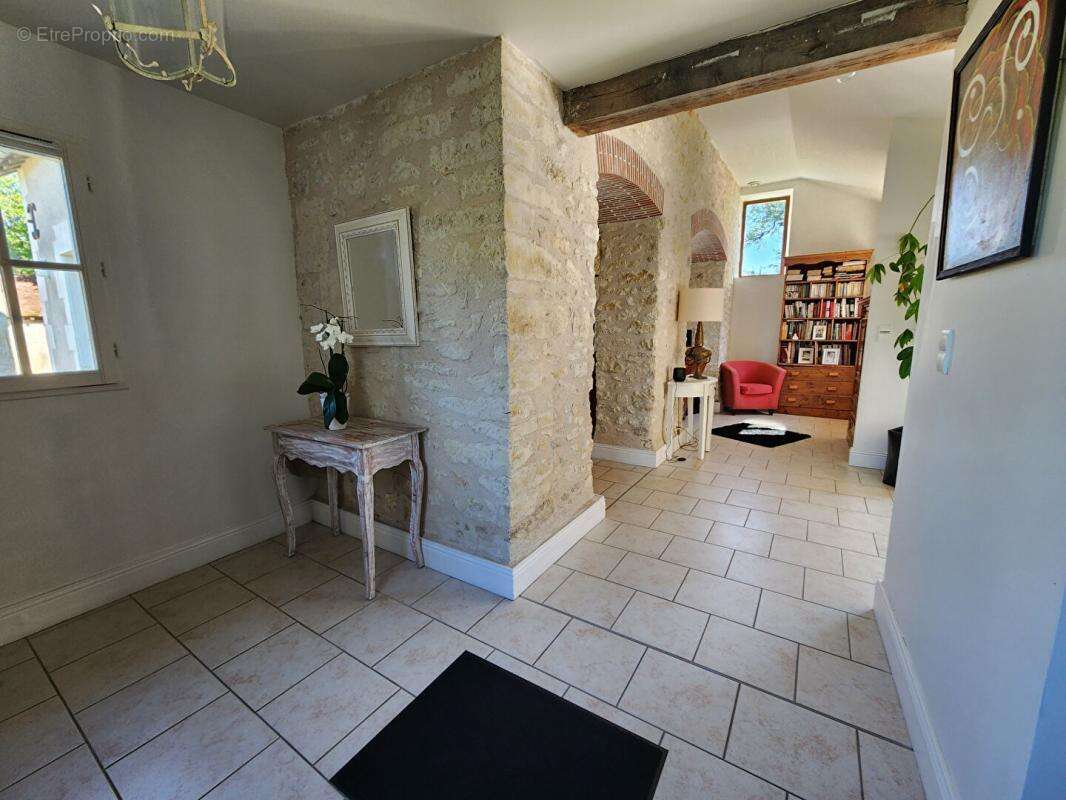 Maison Manthelan 7 pièce(s) 255 m2 - photo 7