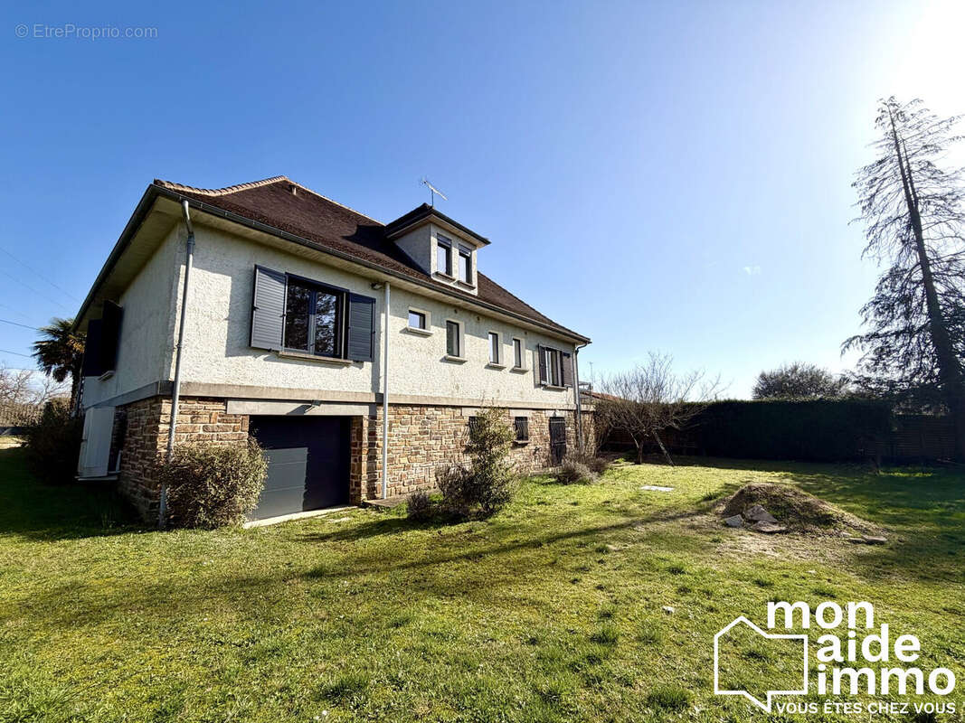 Maison à CORGNAC-SUR-L'ISLE