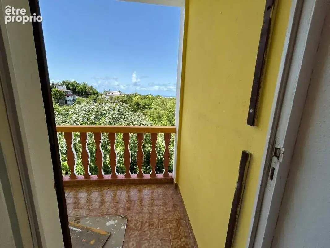 A VENDRE : Villa T8 de 200m² au Gosier (97190) - photo 4