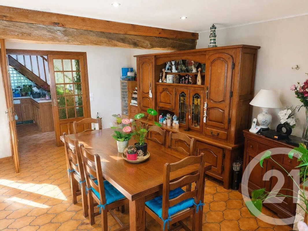 Maison 152 m² à Treigny  - photo 2