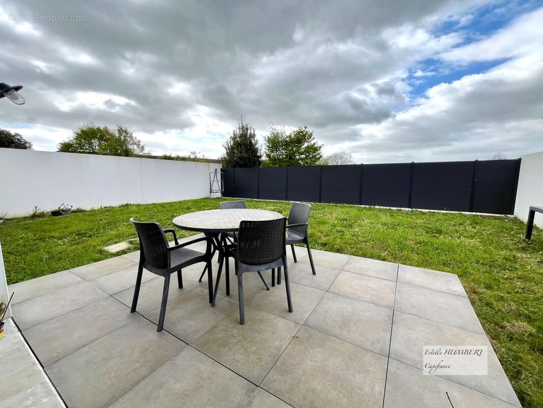 Maison Plain-Pied 96m2, suite, CROIX CHAPEAU (17) - photo 7