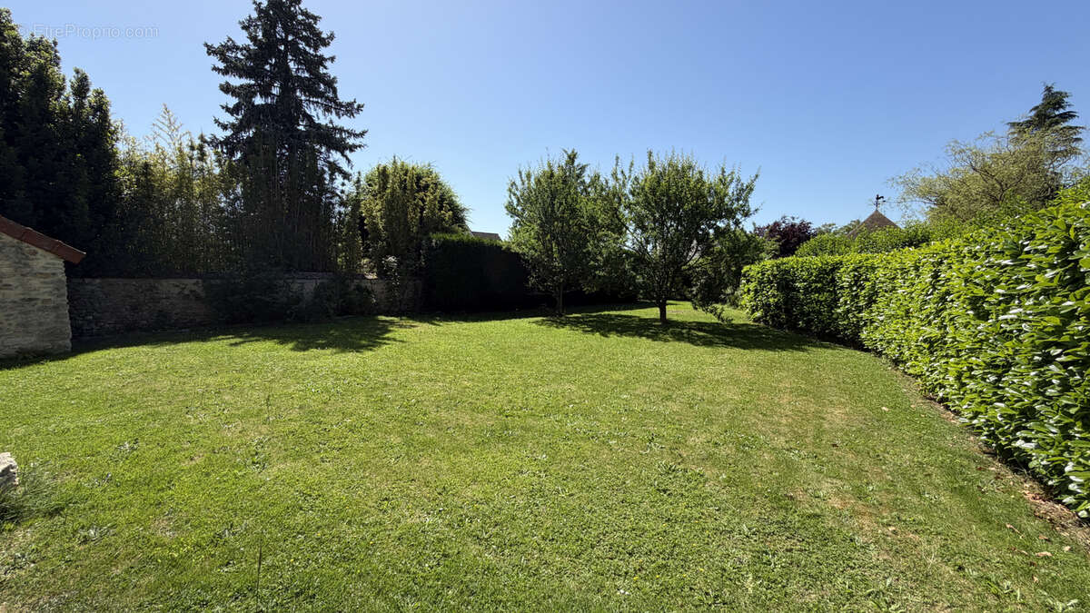 Maison à THOIRY