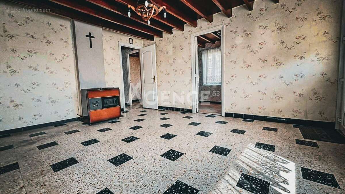 Maison à EPERLECQUES