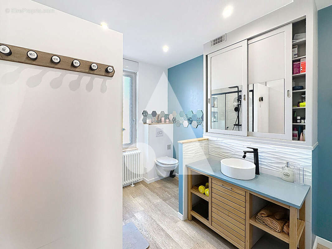 Maison à VIEUX-CONDE