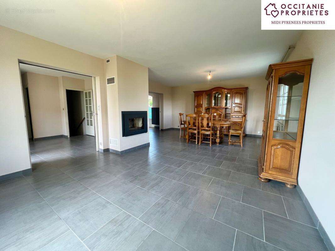 Maison à LEZAT-SUR-LEZE