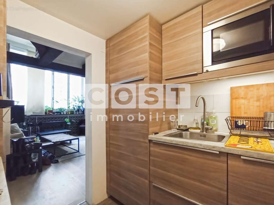 Appartement à PARIS-17E