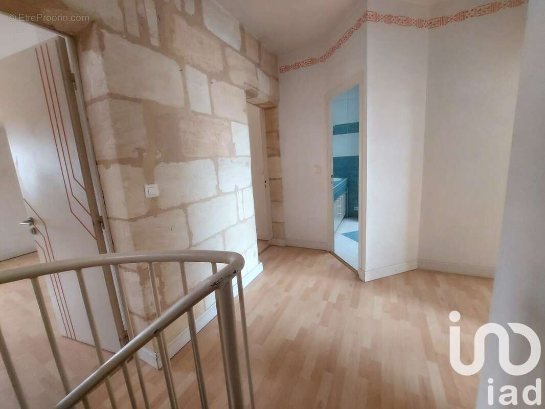 Photo 6 - Maison à CARBON-BLANC