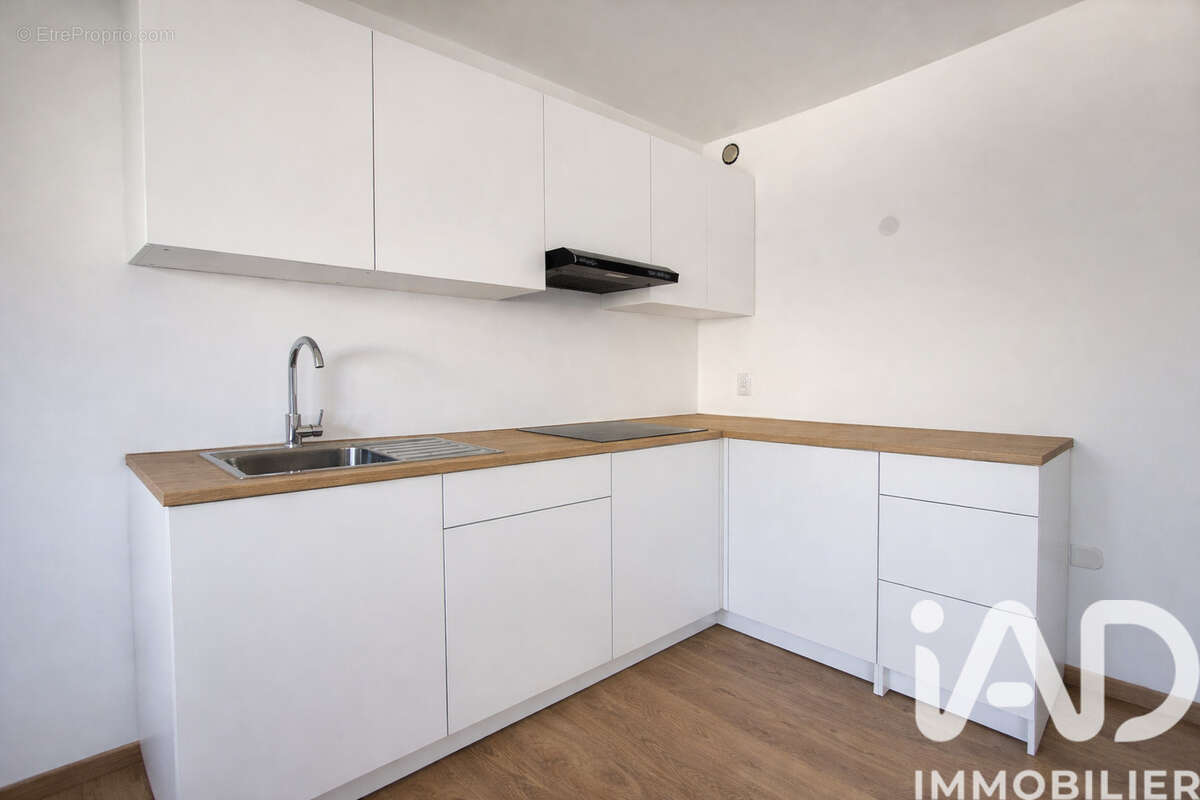 Photo 2 - Appartement à SAVIGNY-LE-TEMPLE