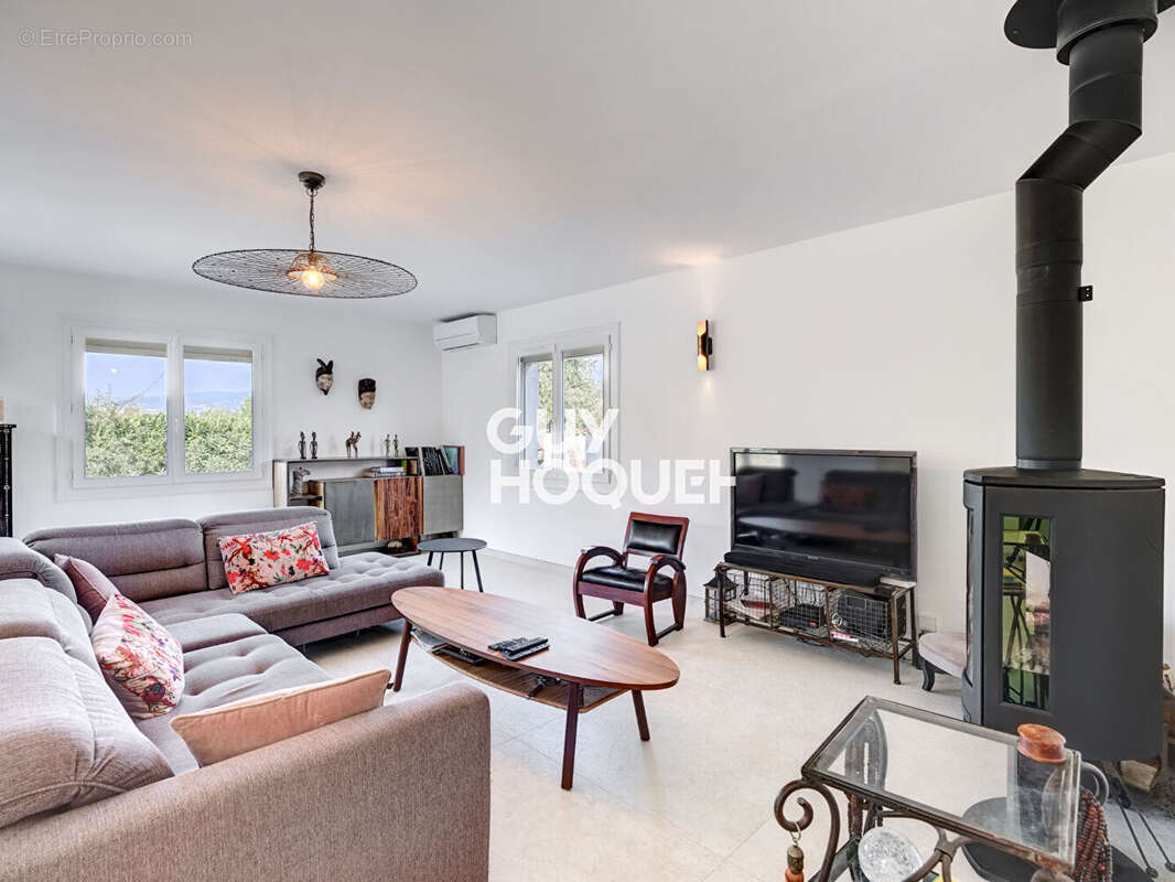 Maison à MOUANS-SARTOUX