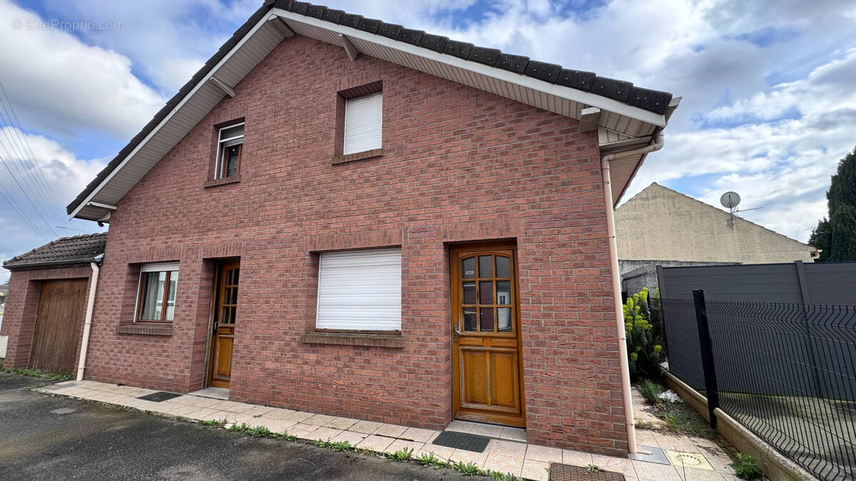 Appartement à LOOS-EN-GOHELLE