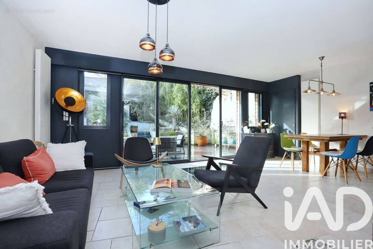 Photo 1 - Maison à BOUGUENAIS