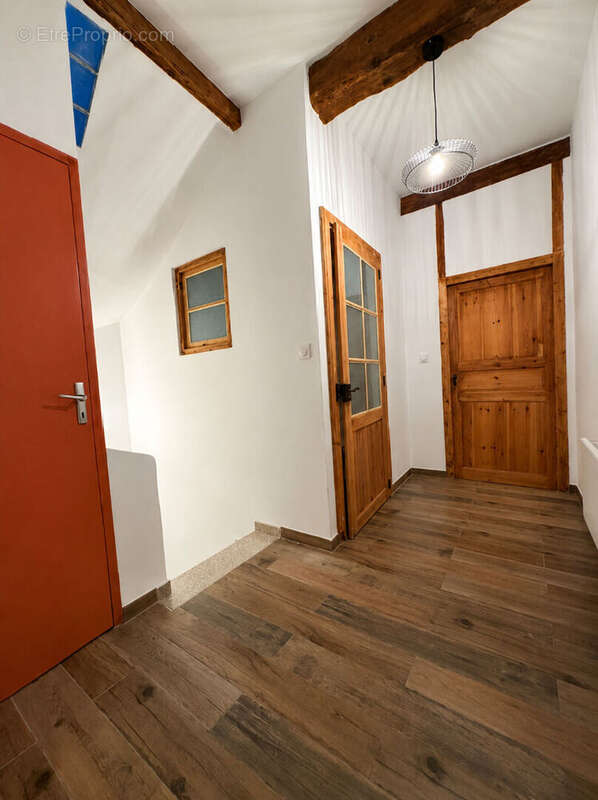 Maison à COURSAN