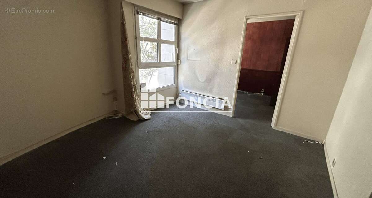 JACOBINS, appartement avec travaux,  possibilité d'être vendu rénové - photo 4