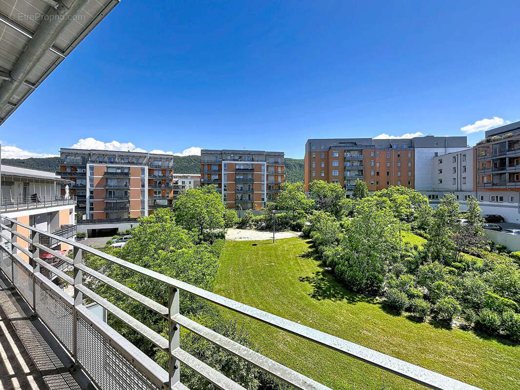 Appartement à SEYNOD