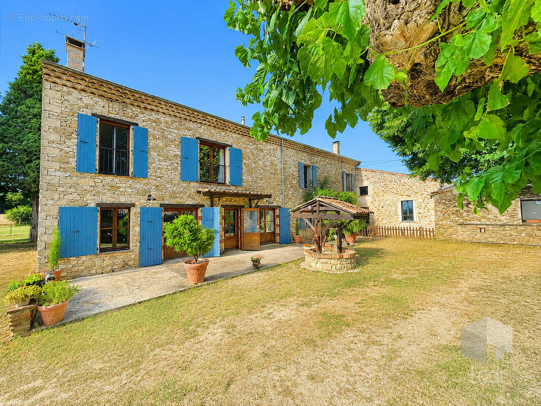 Maison à CHAROLS
