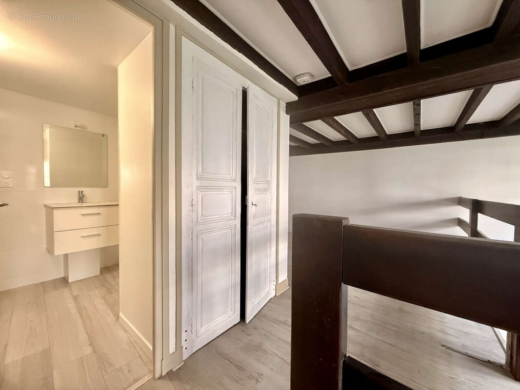 Appartement à FONTAINEBLEAU