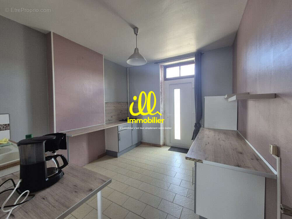 Maison 67 m² à Flize  - photo 4