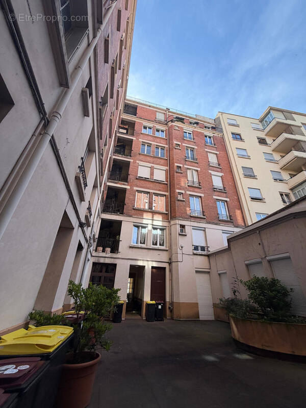 Appartement hypercentre avec garage - photo 2