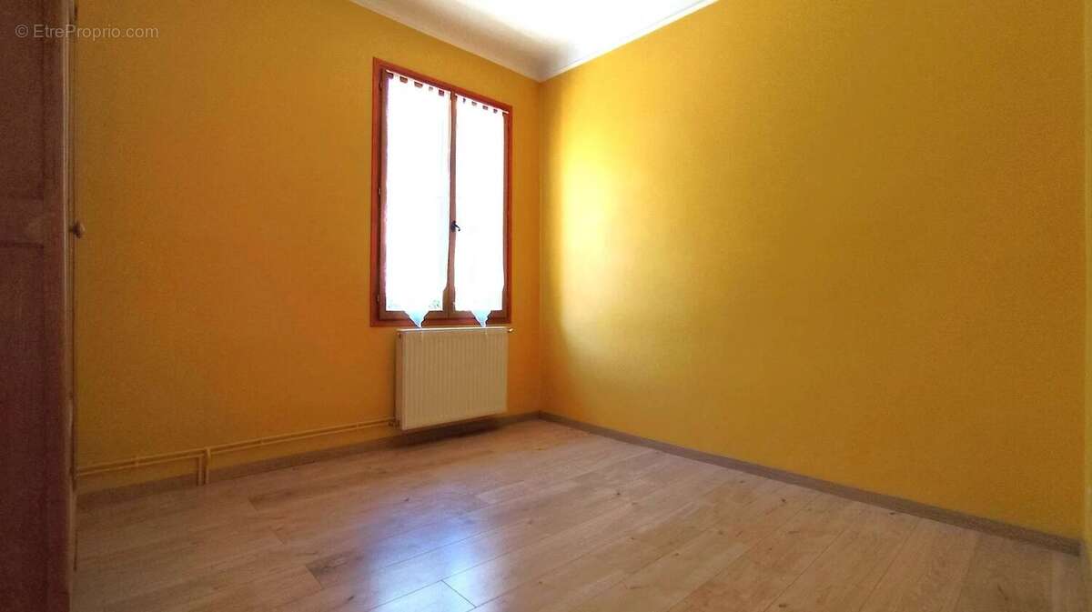 Maison 5 pièces  98 m² - garage - photo 11