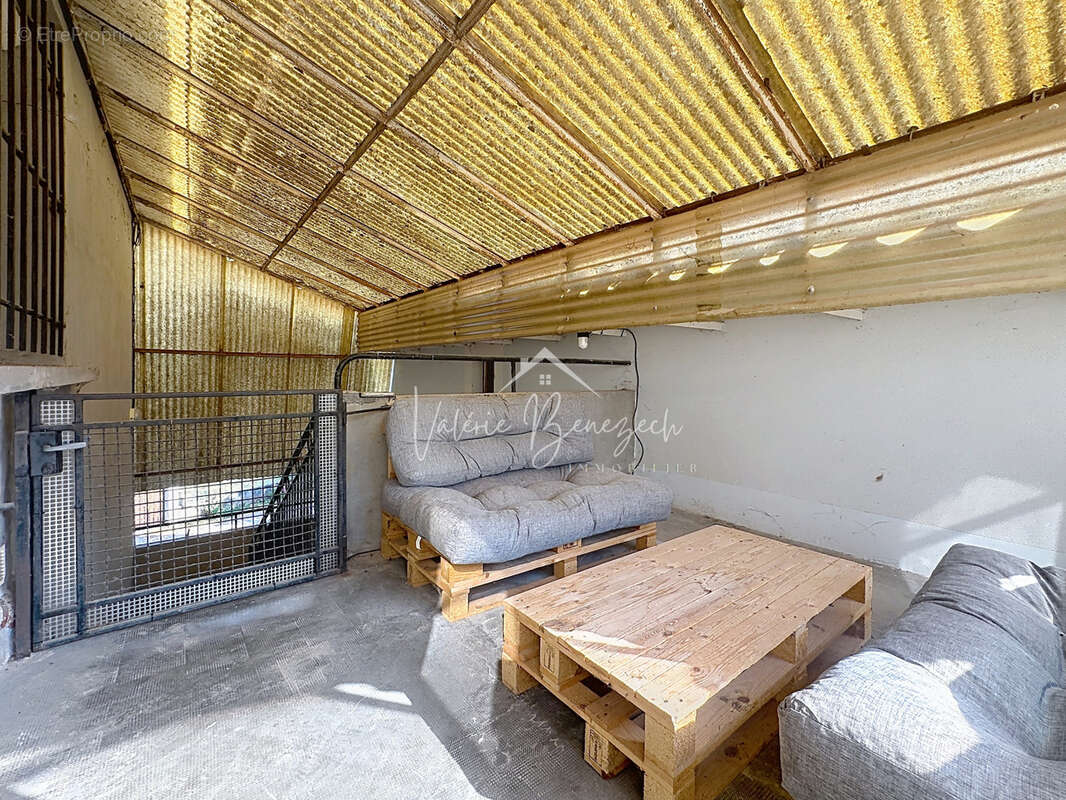 Appartement T4 rénové avec terrasse et garage - photo 10