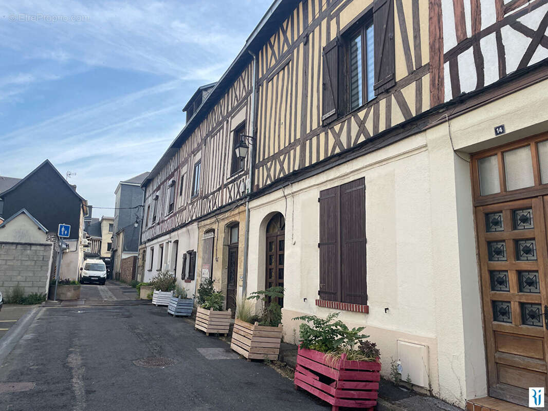 Darnetal centre - maison de ville avec jardin, tout à pied ! - photo 11