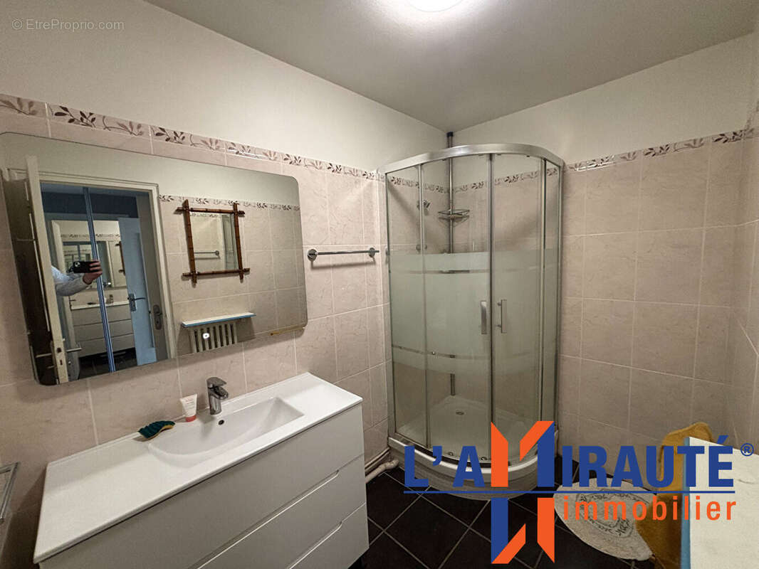 Appartement à SARTROUVILLE
