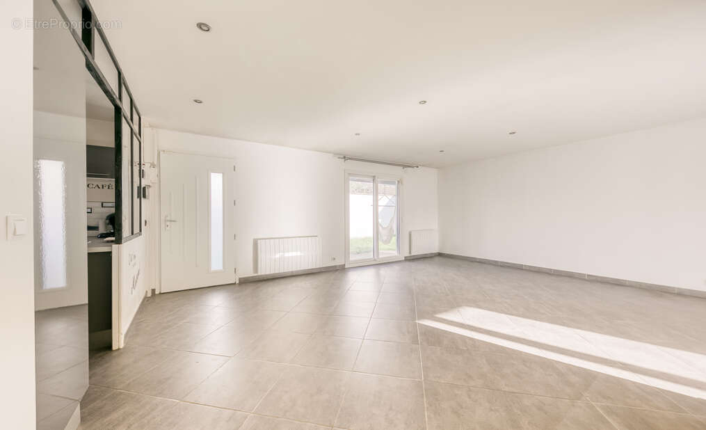 Maison à OZOIR-LA-FERRIERE