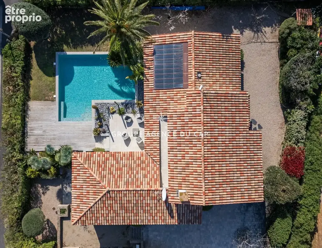 Villa de 185m2 avec vue mer à 250 mètres des plages des Issambres - photo 2
