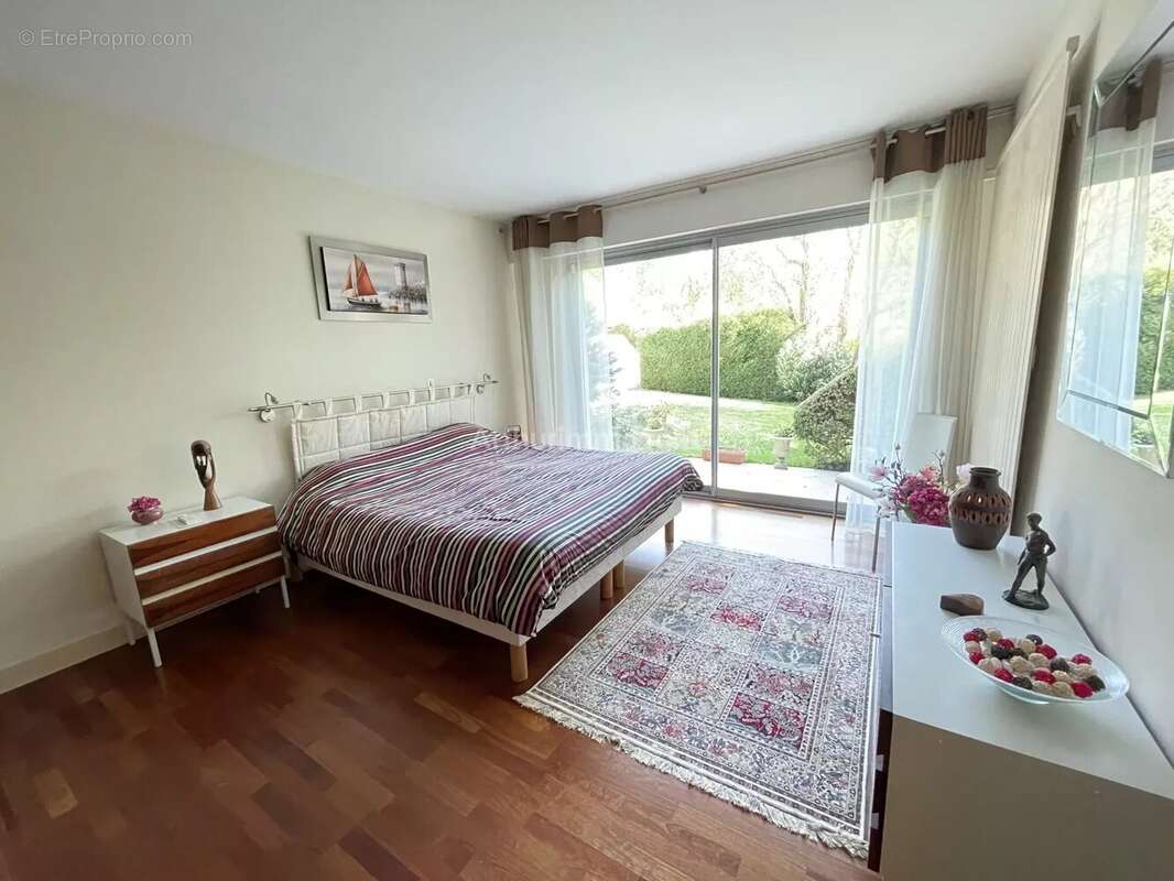 Maison à ETIOLLES