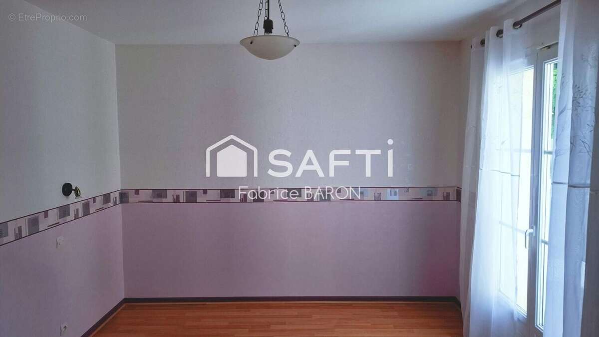 Photo 7 - Maison à MONTAMISE