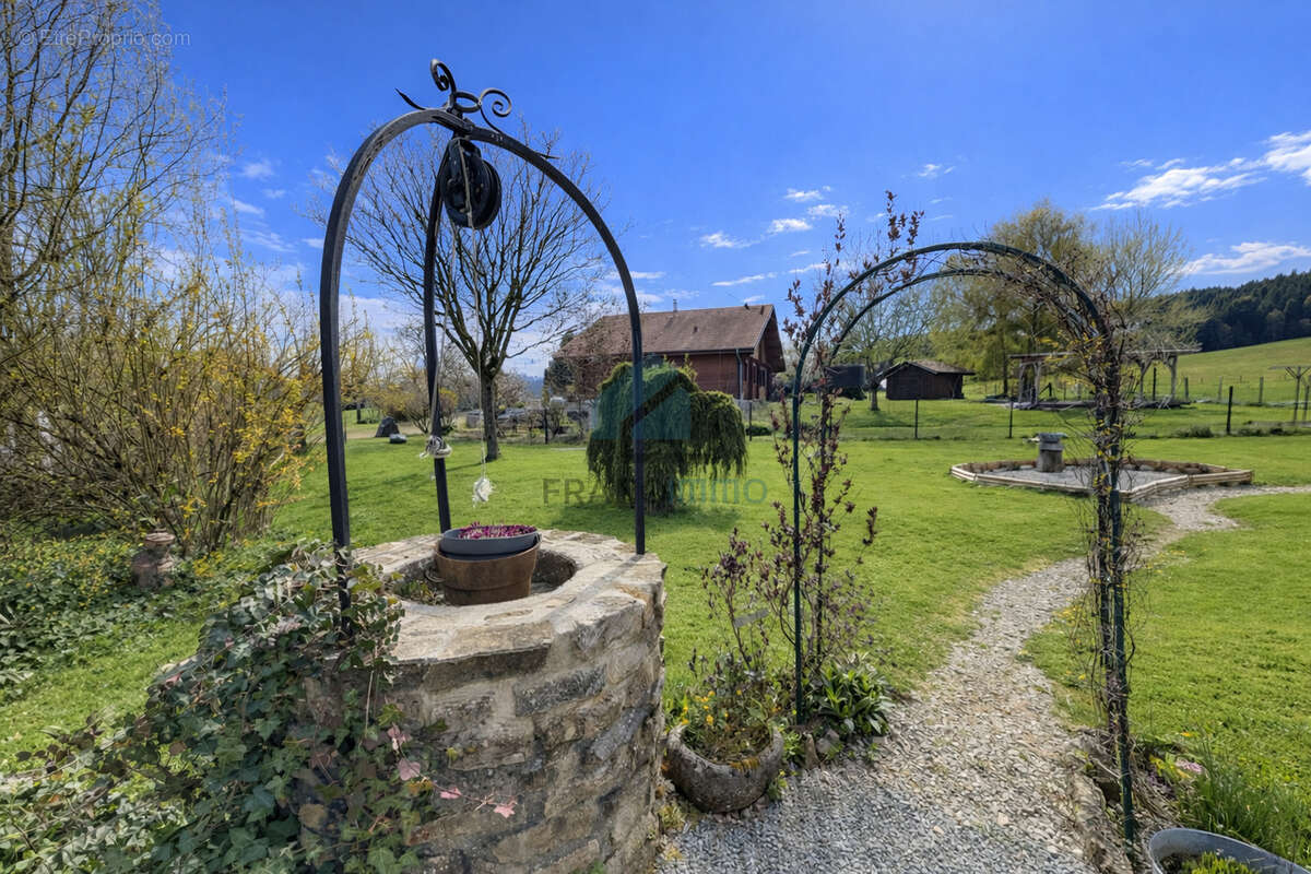 Maison à CHAMESEY