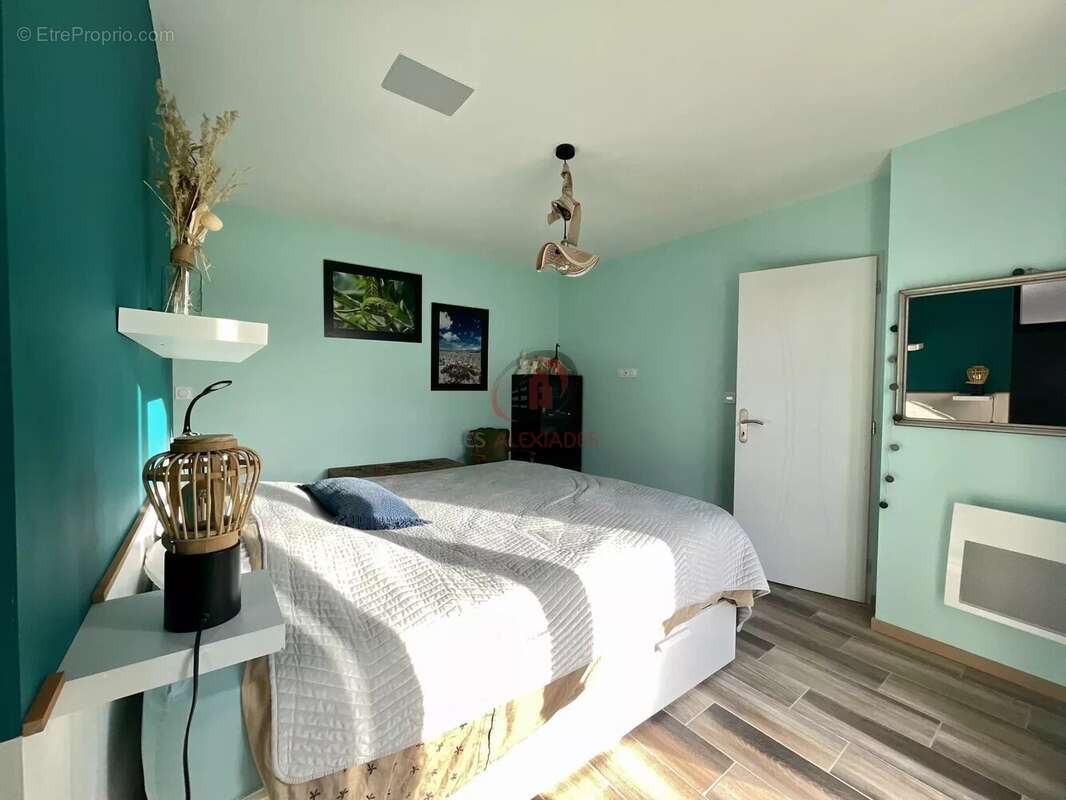 Maison à LE CASTELLET