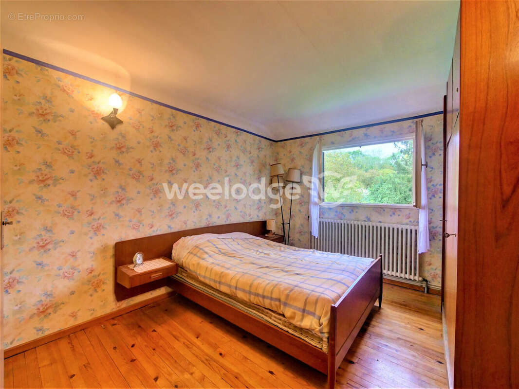 Maison à SAINT-THIBAULT-DES-VIGNES