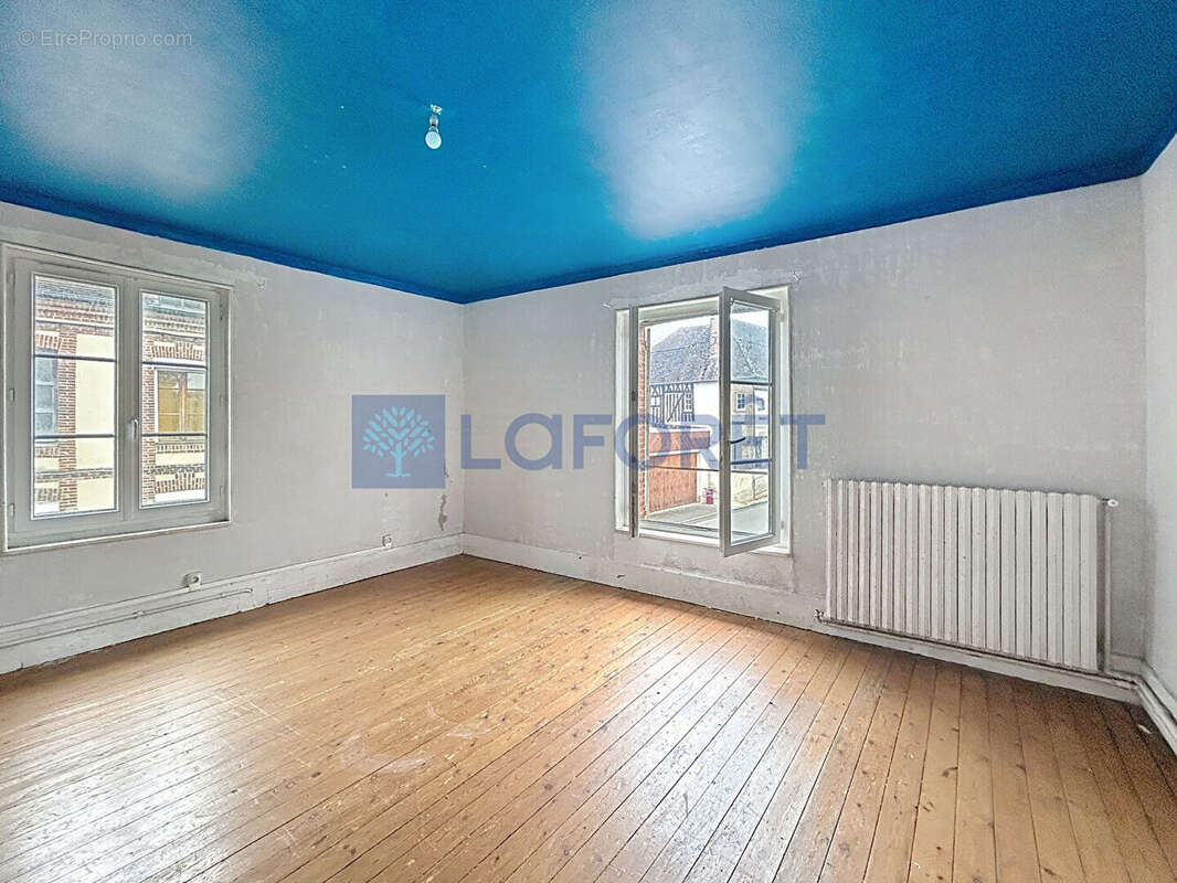 Maison à CHENNEBRUN