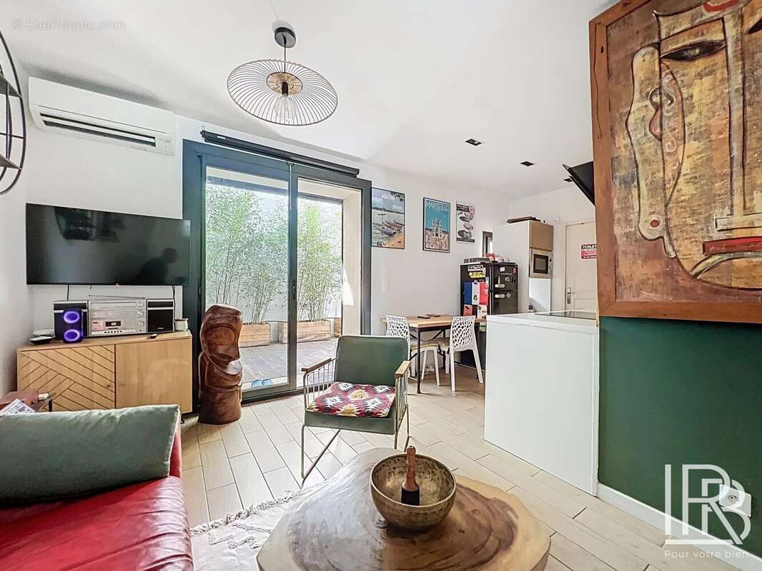 Appartement à MARSEILLE-7E