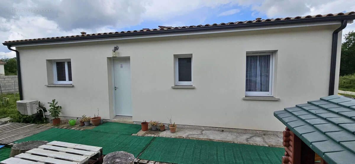 Maison à SAINT-SEURIN-SUR-L'ISLE