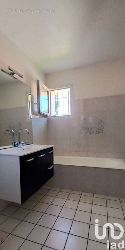 Photo 9 - Maison à LANDERONDE