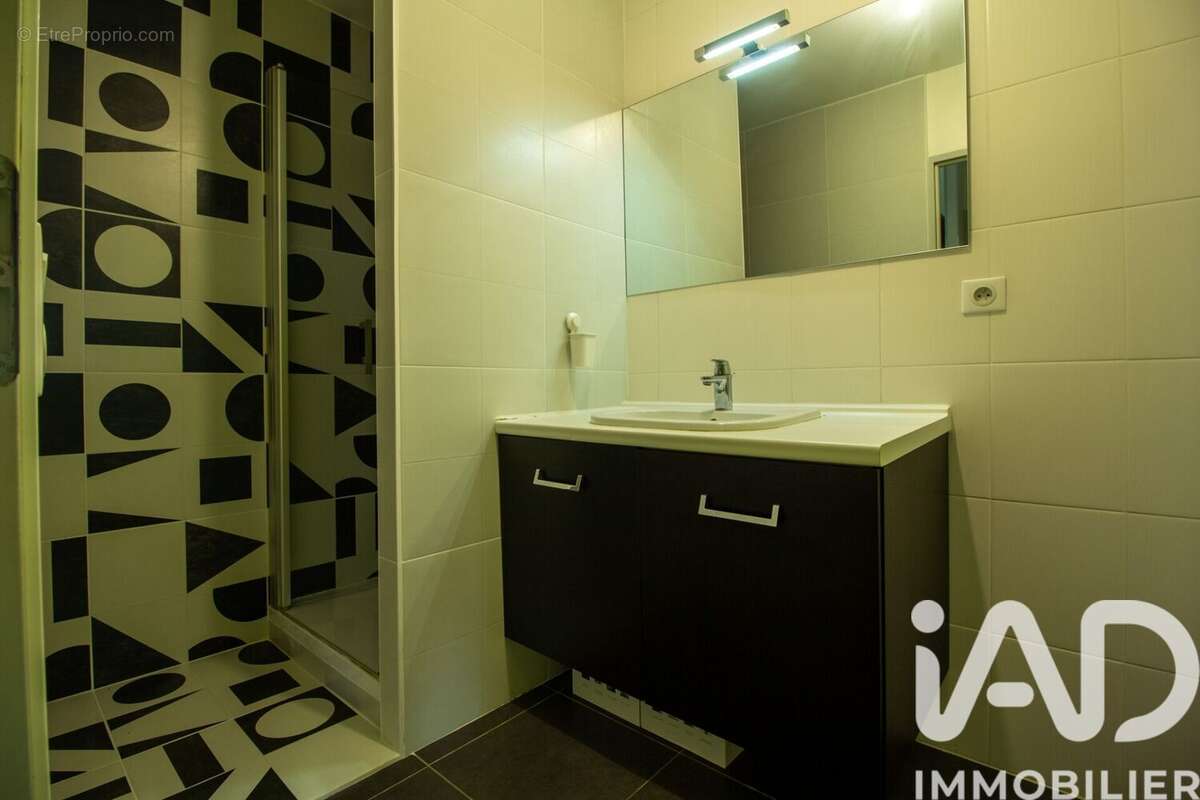 Photo 7 - Appartement à SAINT-JULIEN-EN-BORN