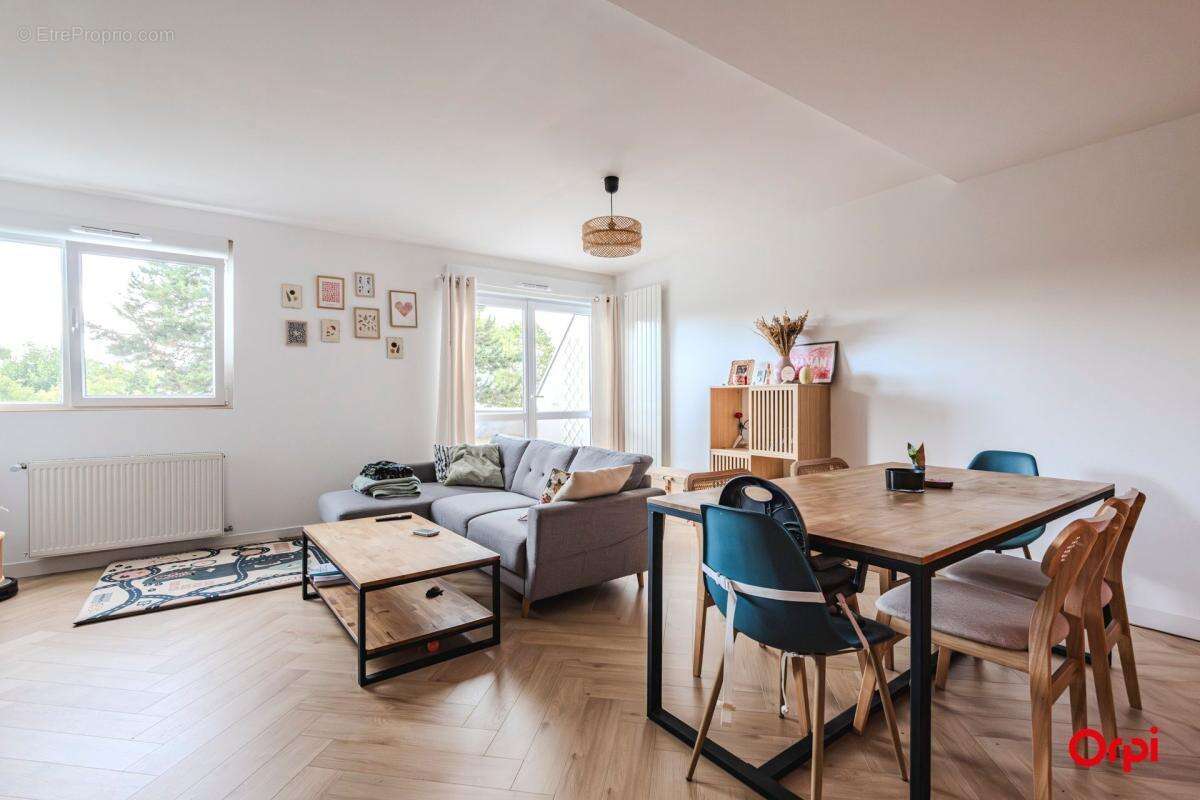 Duplex À Vendre de 108m2 4 chambres avec Exterieurs et Parking - photo 4