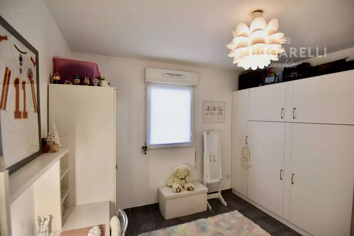 Appartement à SAINT-MARTIN-DU-VAR