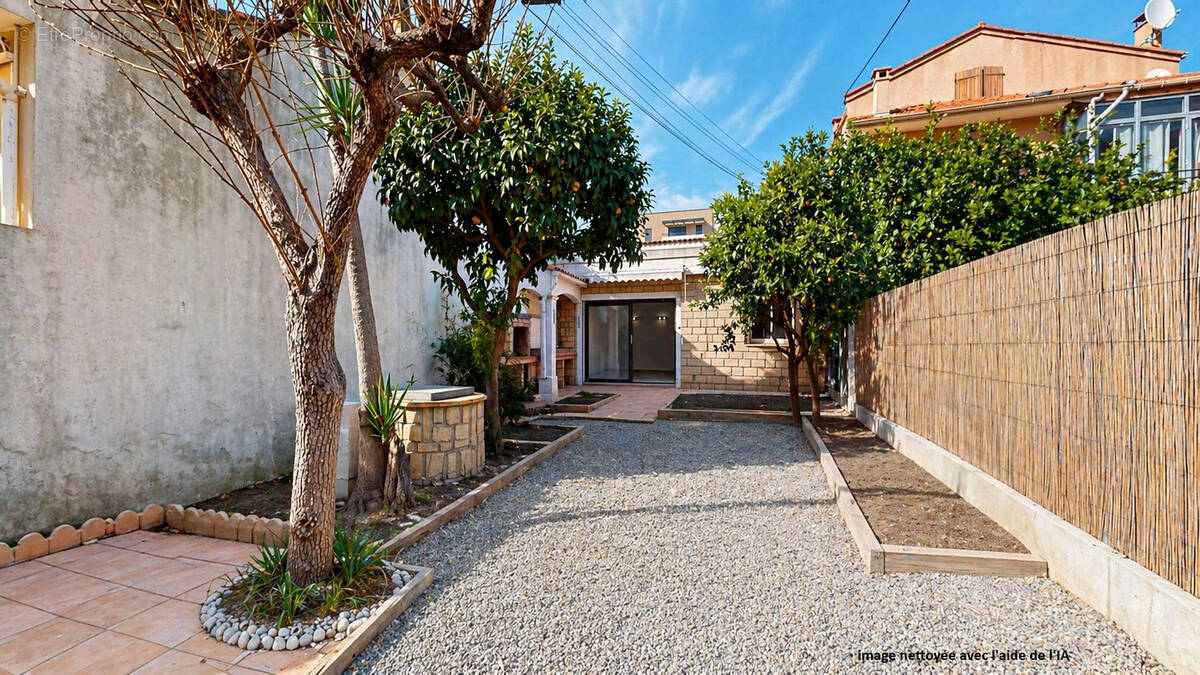 Maison à FREJUS