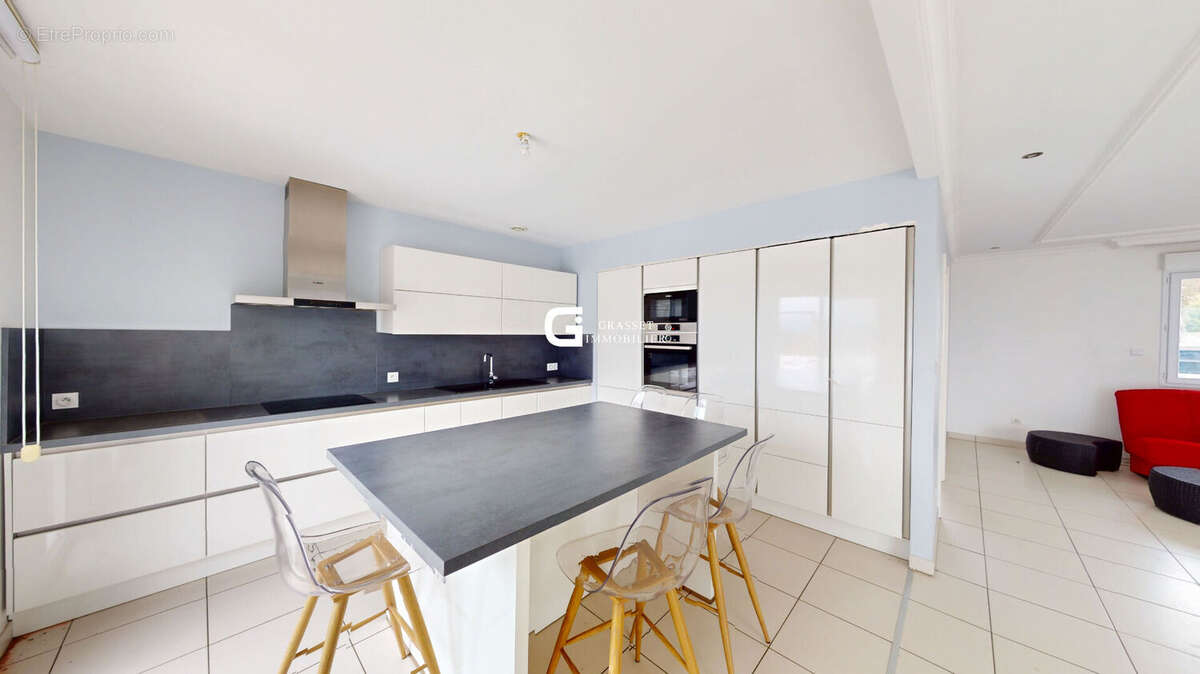 Maison à GEOVREISSET