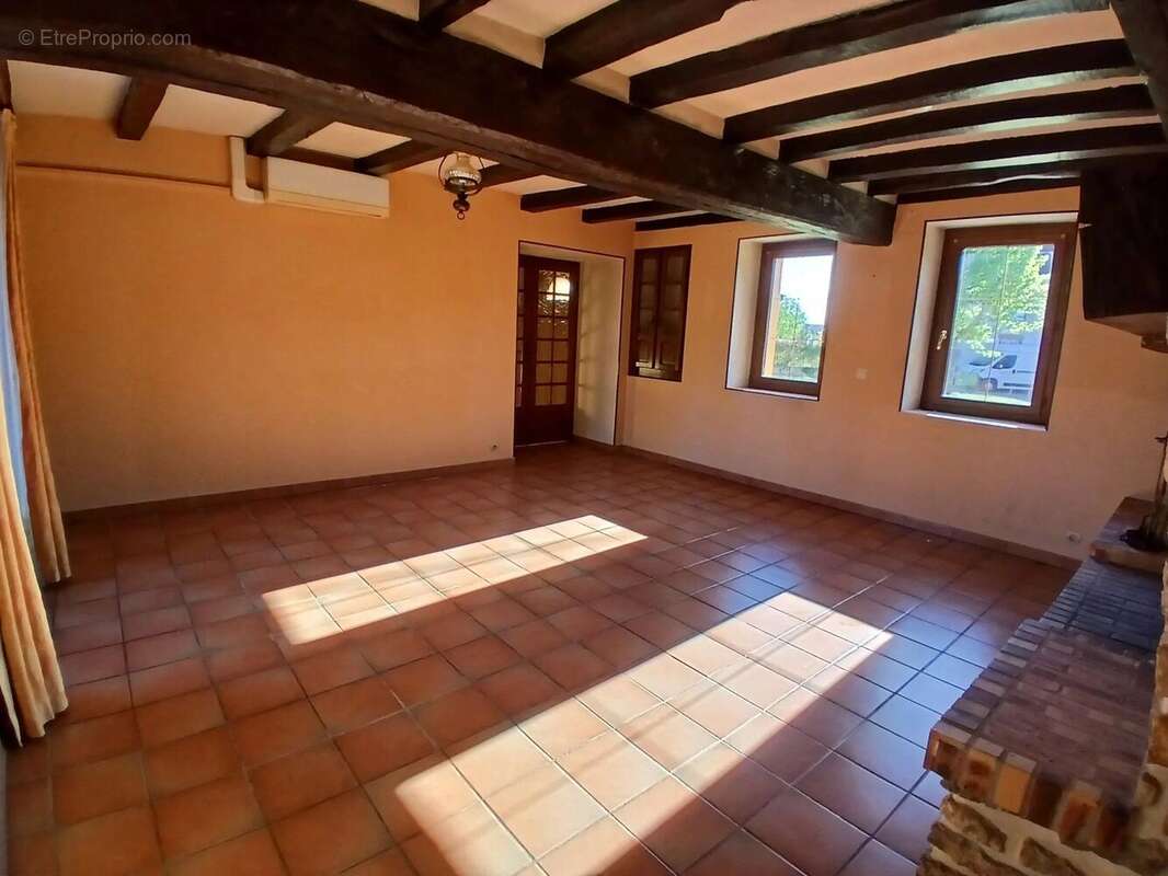 Maison à THIANGES